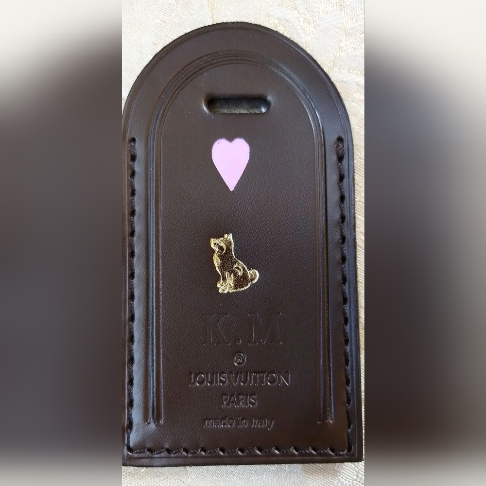 Preloved LOUIS VUITTON Luggage Tag Dark Brown Leather Pink Heart with Gold Dog
